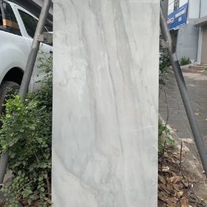 Gạch nhập khẩu Ấn Độ 60x120cm vân đá chảy ghi trắng HM96