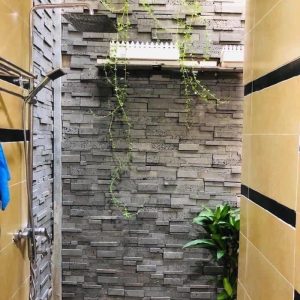 Đá ong xám ghép ốp tường, trang trí sân cổng, tường rào 10×50 HMDO-1050
