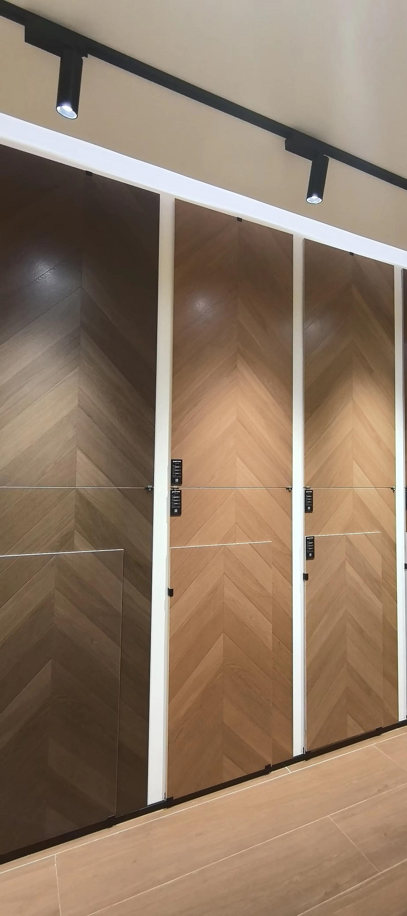 Bộ sưu tập Gạch Ốp Lát 60x120cm Trung Quốc màu vân gỗ 62805