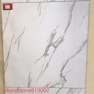 Gạch lát nền 80x80 RoyalCeramic vân mây khắc vàng 813002